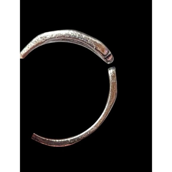 Gothic Skeleton Hand Silver Tone Fashion Ring Size 5 1/2 - Picture 8 of 14